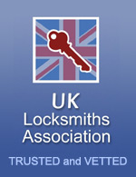 logo-ukla